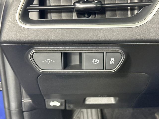 Used 2025 Kia K4 LXS image 19