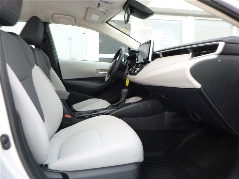Used 2021 Toyota Corolla LE image 8