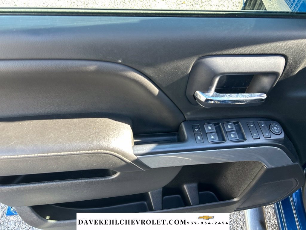 Used 2018 Chevrolet Silverado 1500 LT w/ All Star Edition AWD/4WD image 9