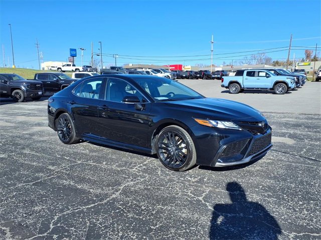 Used 2024 Toyota Camry XSE image 4