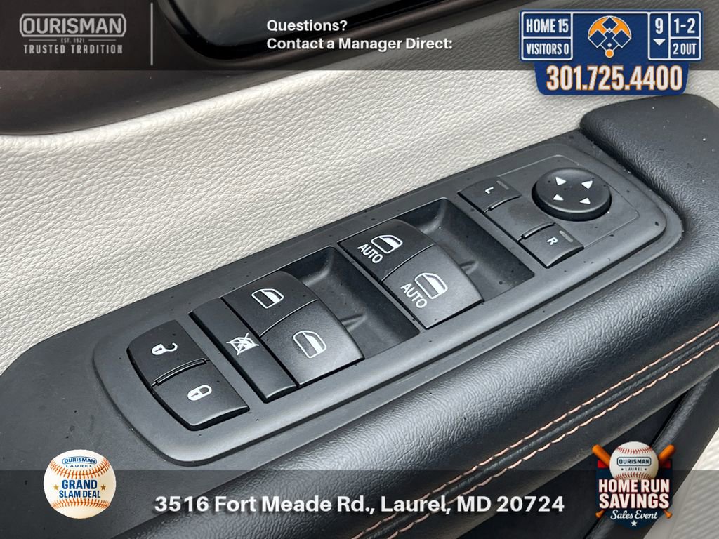 Used 2019 Chrysler Pacifica Touring Plus w/ Tire & Wheel Group FWD image 6