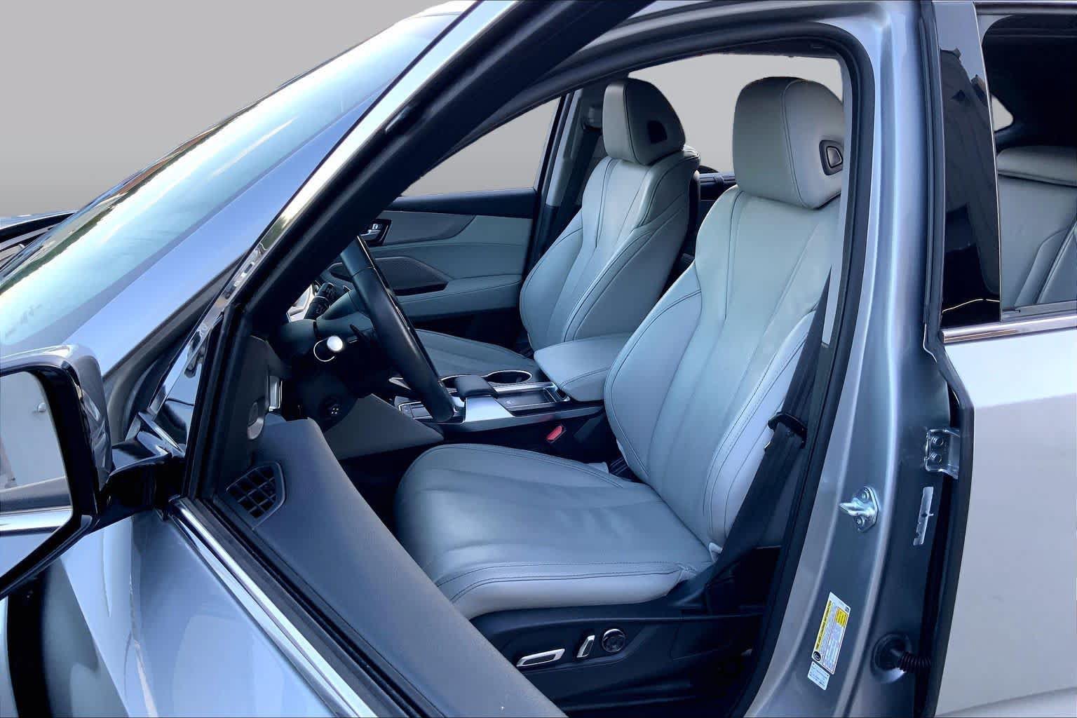 Used 2024 Acura MDX w/ Technology Package FWD image 8