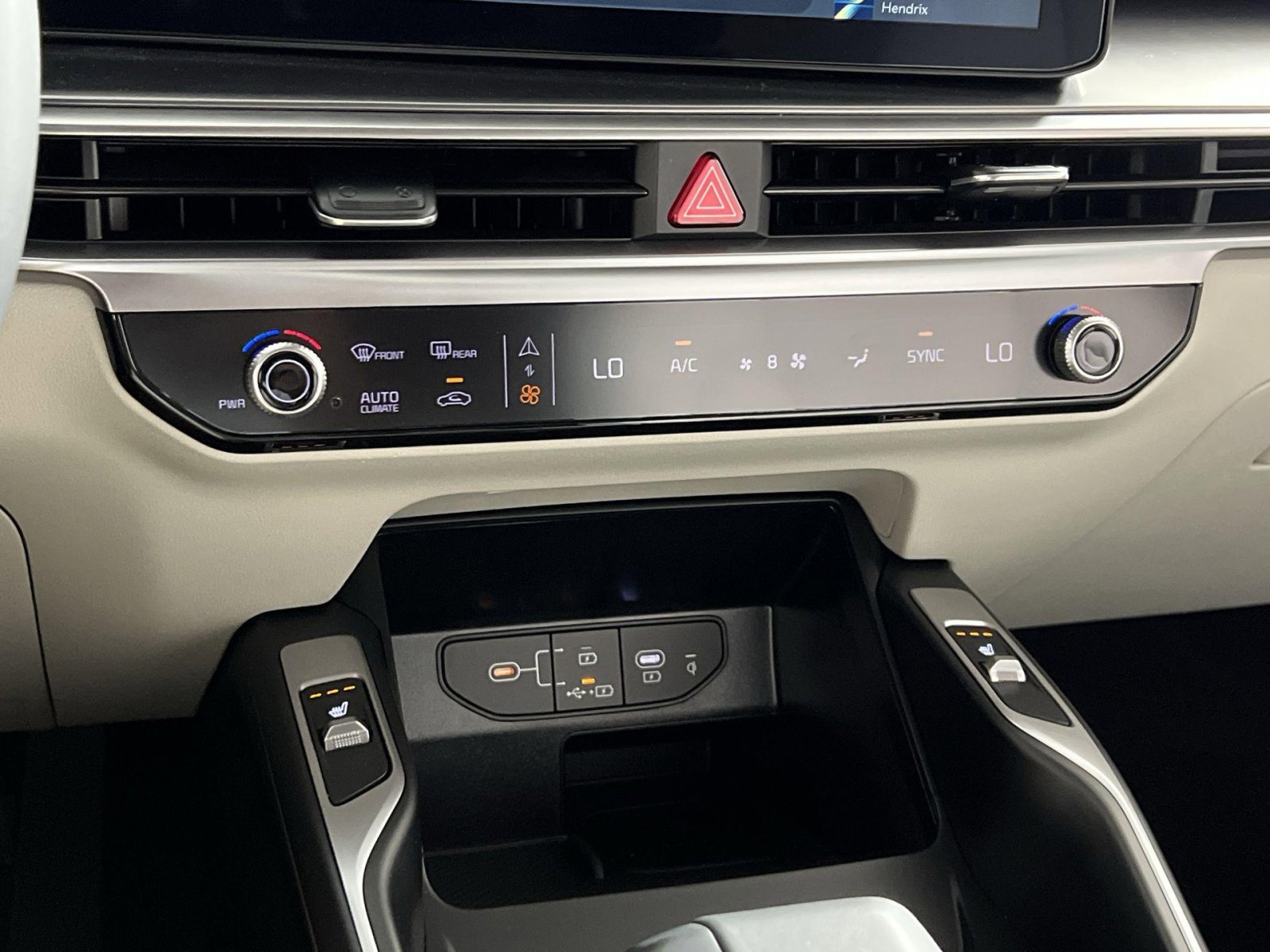 New 2025 Kia Sorento S image 19