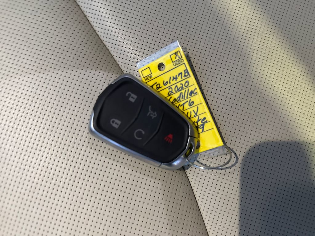 Used 2020 Cadillac XT6 Premium Luxury image 34