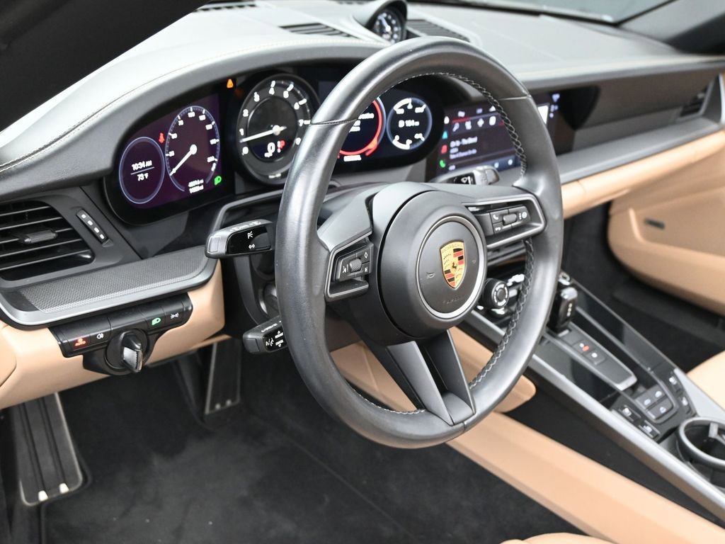 Used 2022 Porsche 911 Carrera image 5