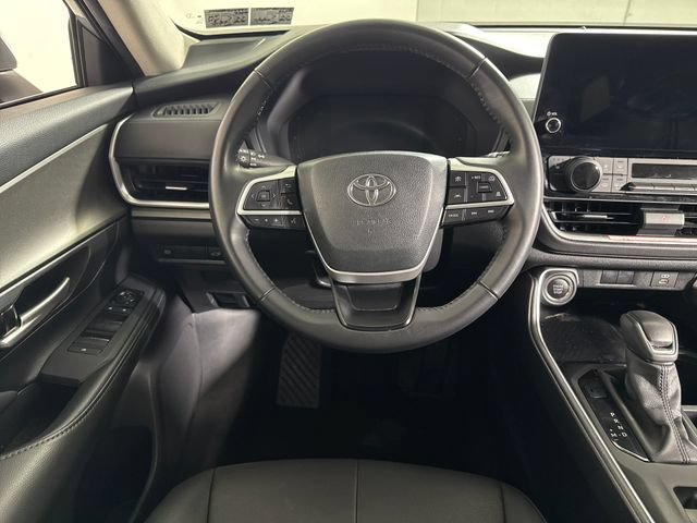Used 2025 Toyota Grand Highlander AWD image 26