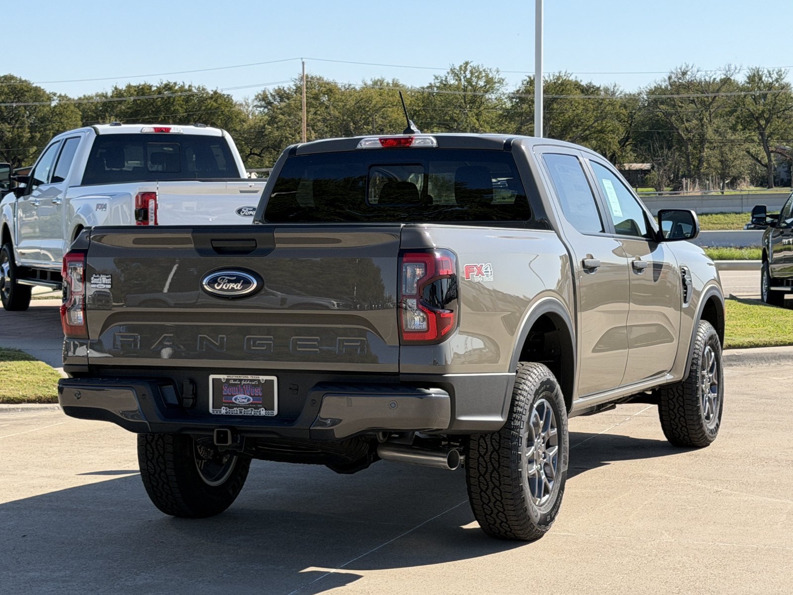 New 2026 Ford Ranger XLT w/ Equipment Group 301A High AWD/4WD image 4