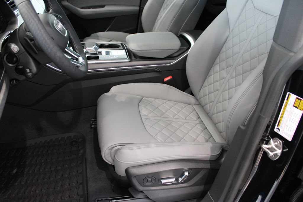New 2026 Audi SQ8 Premium Plus AWD/4WD image 9