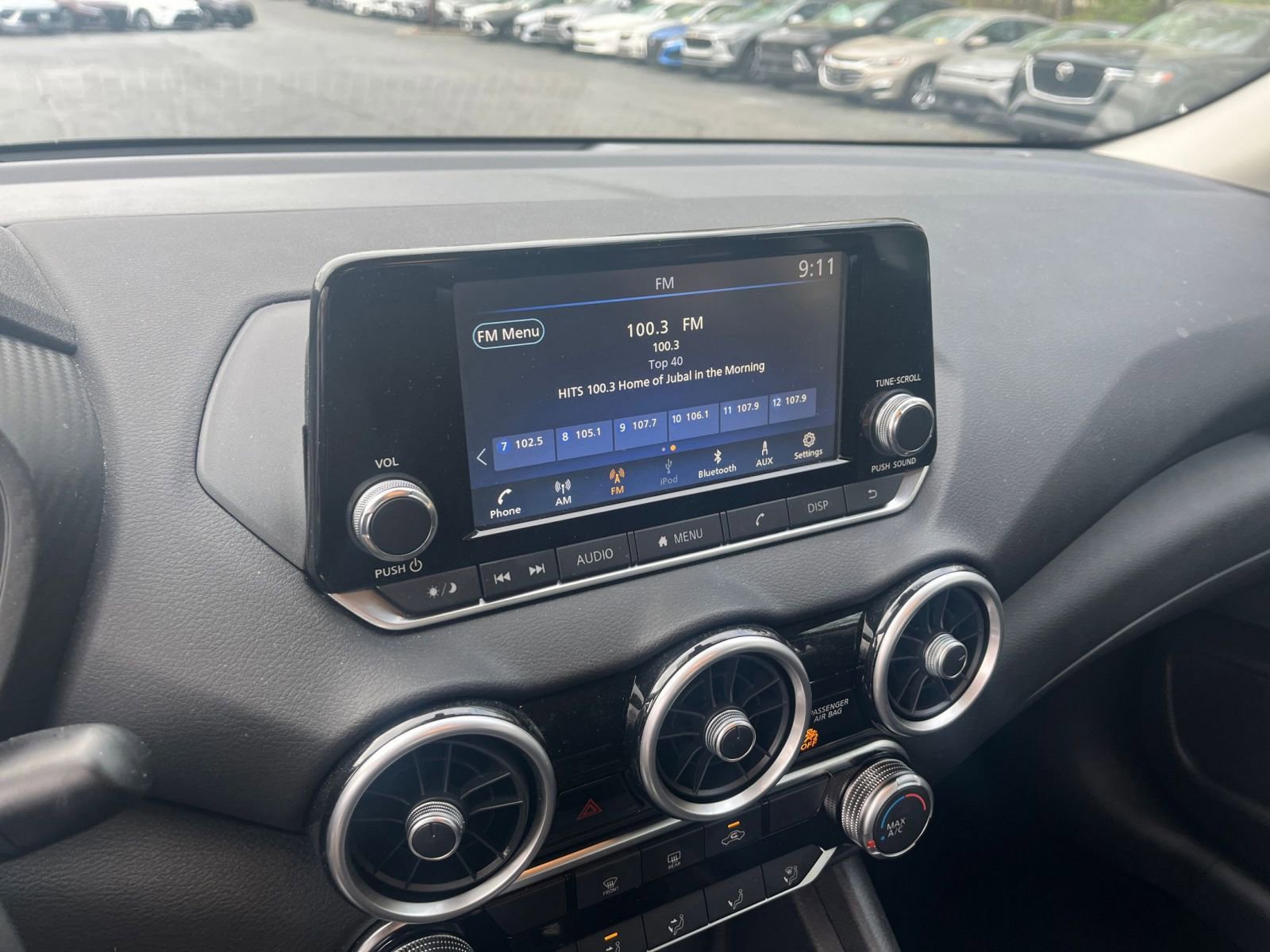 Used 2025 Nissan Sentra S image 17