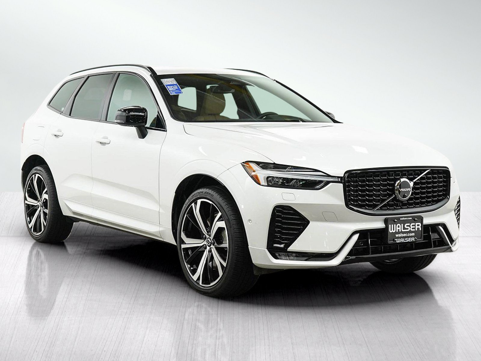 Used 2023 Volvo XC60 B6 Ultimate w/ Climate Package AWD/4WD image 7