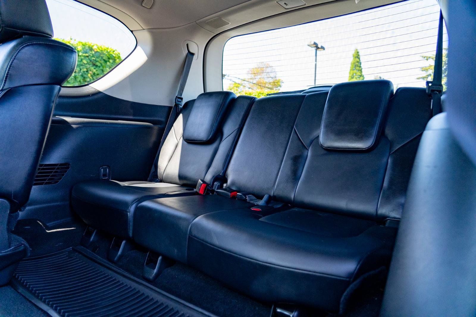 Used 2011 INFINITI QX56 4WD w/ Theater Pkg image 26