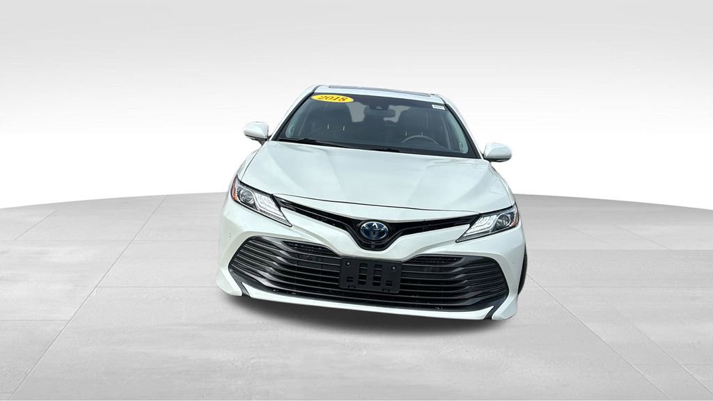 Used 2018 Toyota Camry XLE w/ Audio Package image 2