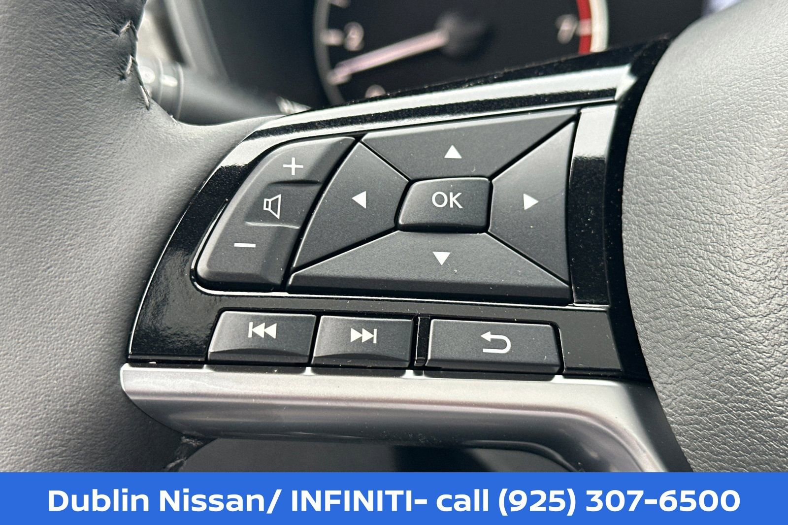 New 2025 Nissan Altima 2.5 SL AWD/4WD image 28