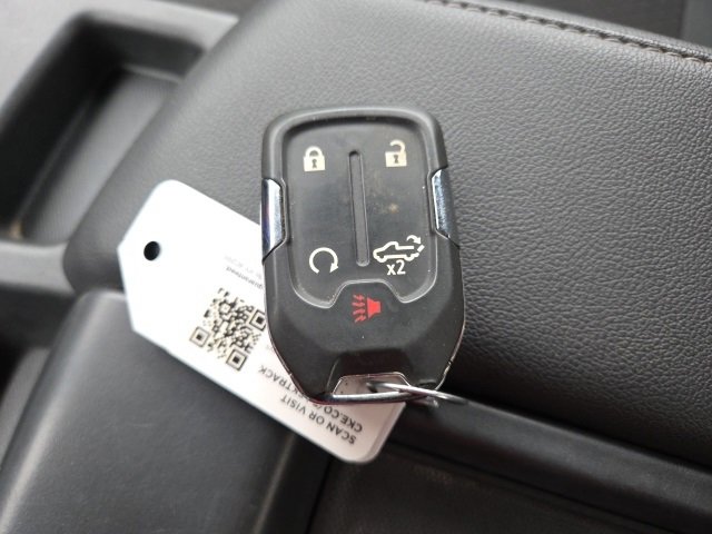 Used 2020 Chevrolet Silverado 2500 LT w/ Convenience Package image 11