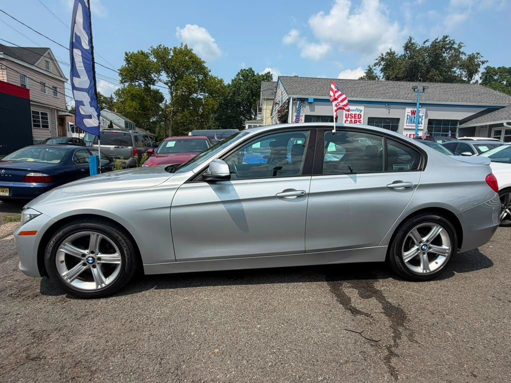 Used 2014 BMW 328d xDrive Sedan AWD/4WD image 9