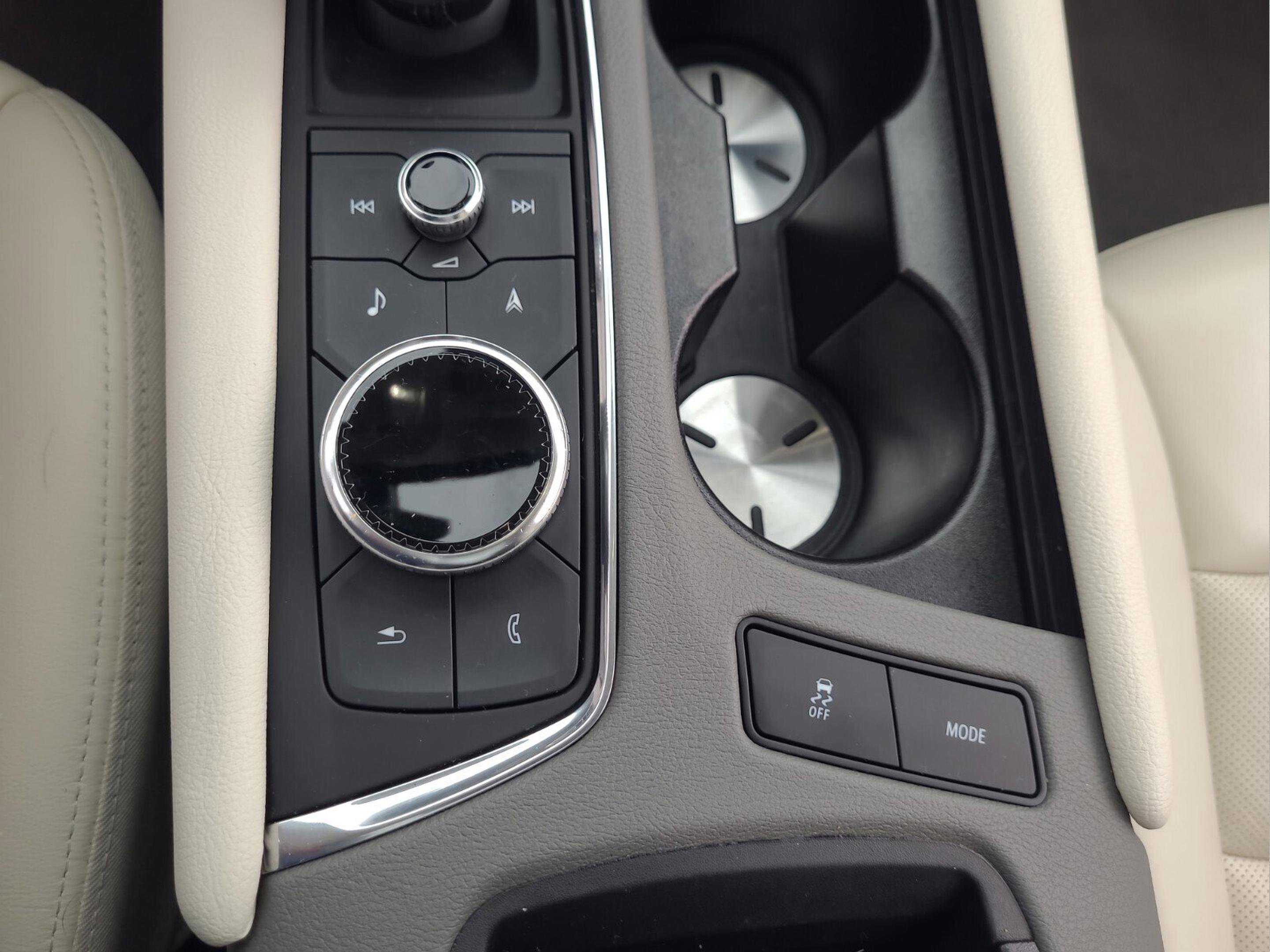 Used 2022 Cadillac XT5 Premium Luxury w/ Technology Package image 16