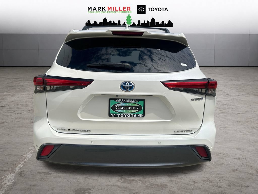 Certified 2021 Toyota Highlander Limited AWD/4WD image 4