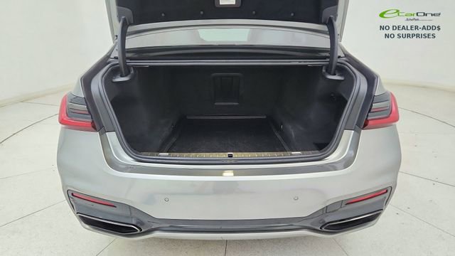 Used 2022 BMW 740i xDrive w/ M Sport Package AWD/4WD image 14