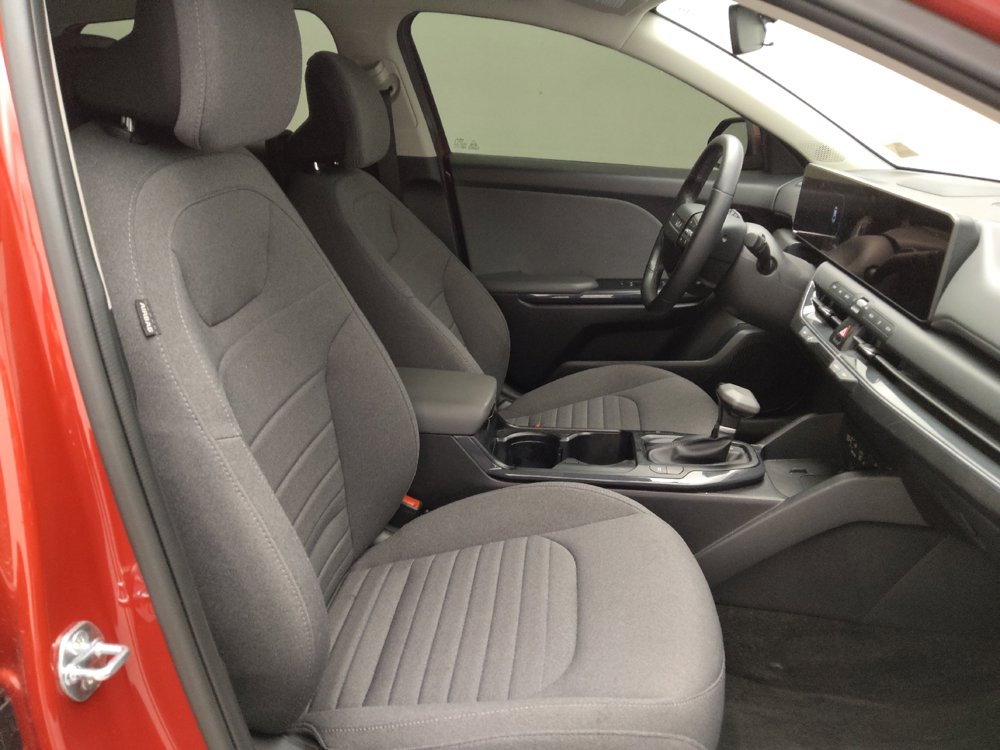 Used 2025 Kia K4 EX FWD image 21