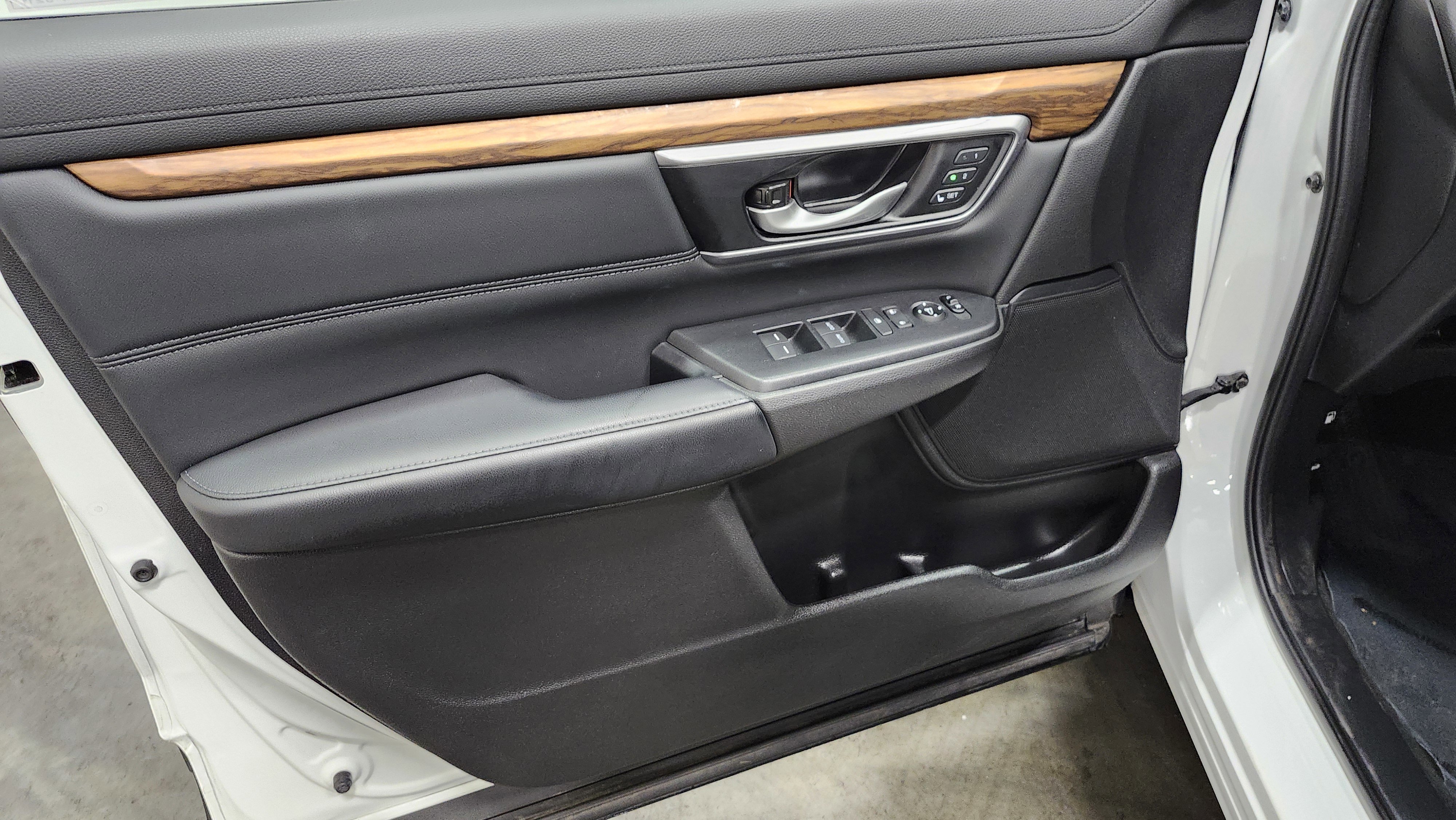 Used 2021 Honda CR-V EX-L image 27