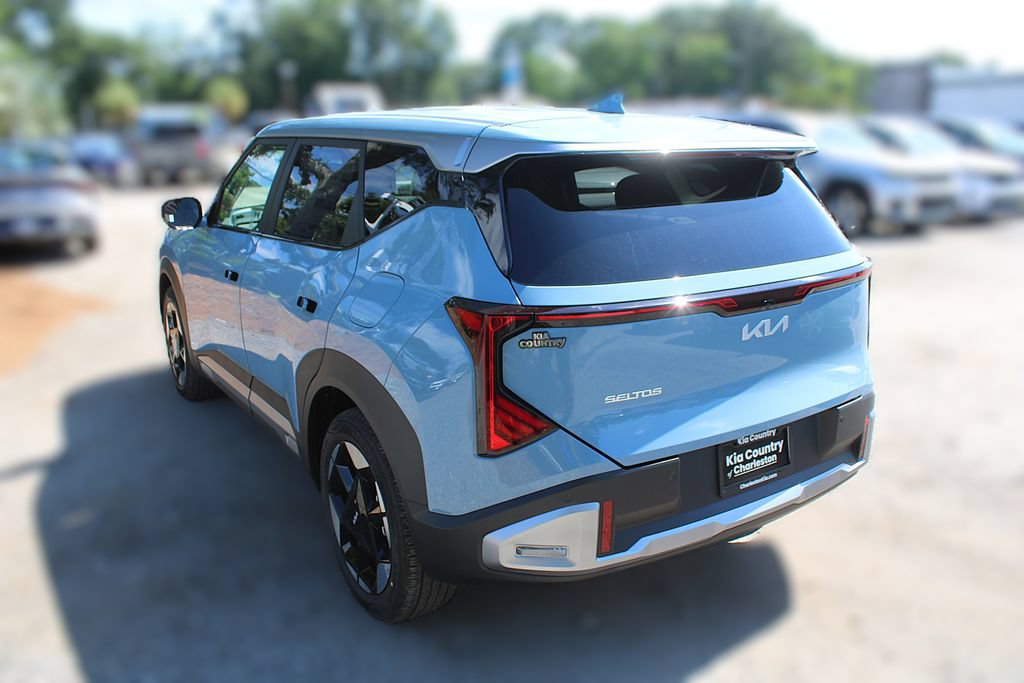 New 2027 Kia Seltos S FWD image 11