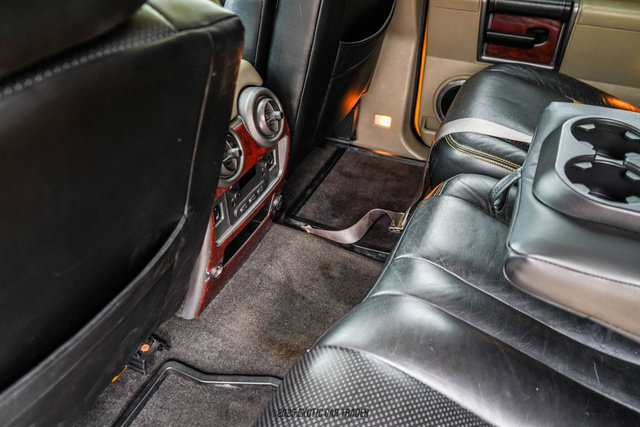 Used 2003 HUMMER H2 w/ Preferred Equipment Group image 93