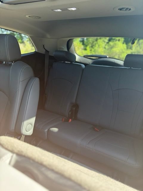 Used 2020 Buick Enclave Essence w/ Sound and Sites Package FWD image 24