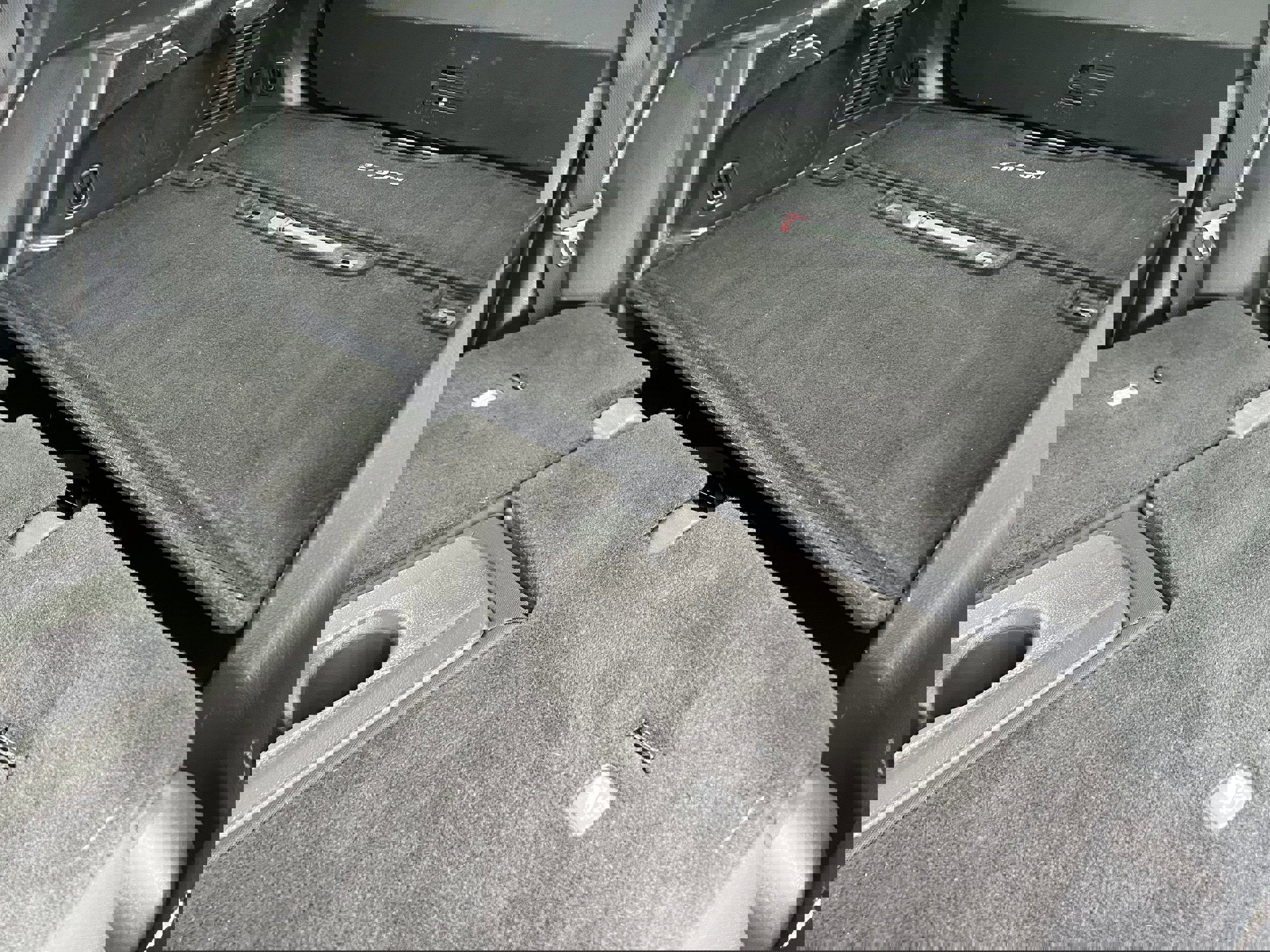 Used 2017 Nissan Rogue SV w/ SV Premium Package image 13