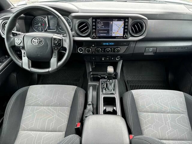 Used 2023 Toyota Tacoma TRD Off-Road AWD/4WD image 15