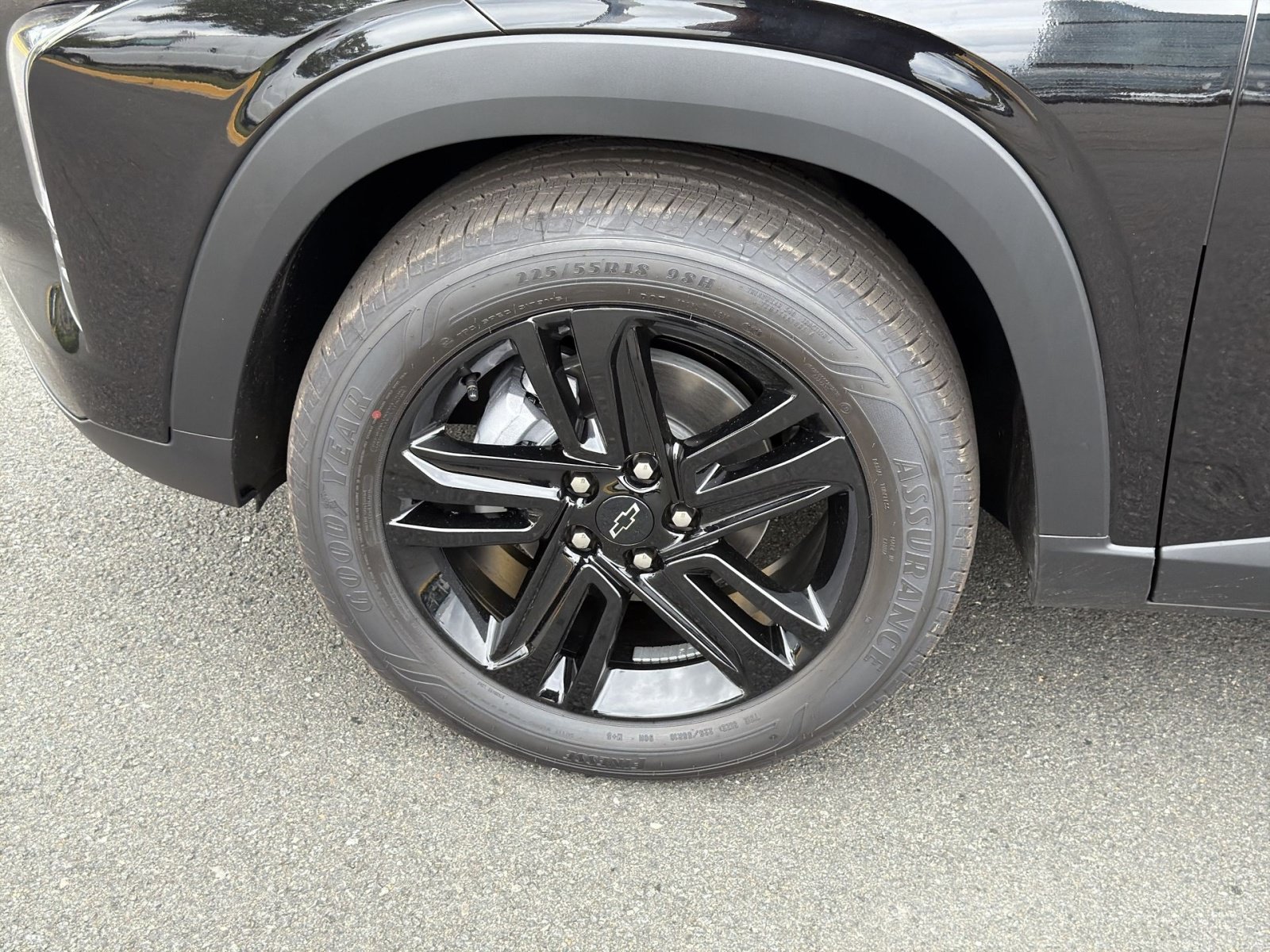 New 2026 Chevrolet Trax ACTIV w/ Sunroof Package FWD image 12