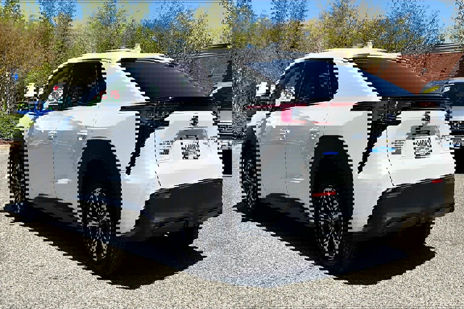 Used 2023 Subaru Solterra AWD image 12