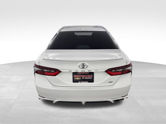Used 2023 Toyota Camry SE w/ Convenience Package FWD image 7