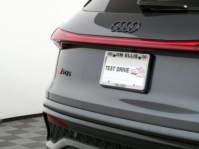 New 2026 Audi SQ5 Premium Plus image 38