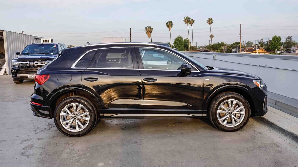 Used 2025 Audi Q3 2.0T Premium AWD/4WD image 13