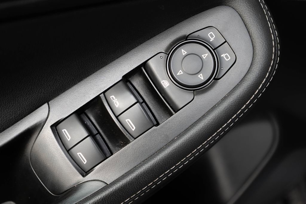 Used 2024 Buick Encore GX Sport Touring image 18