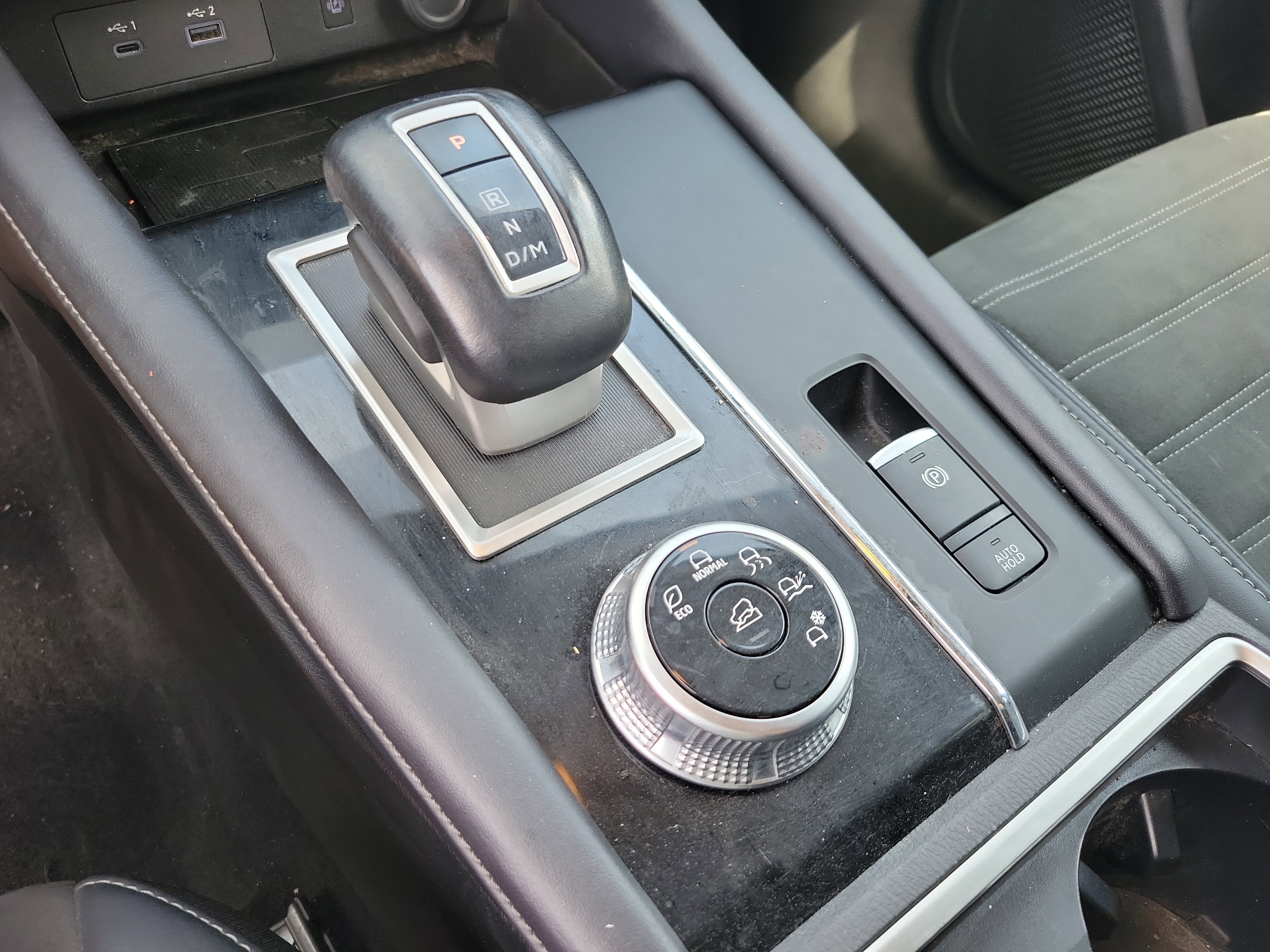 Used 2024 Mitsubishi Outlander SE image 11