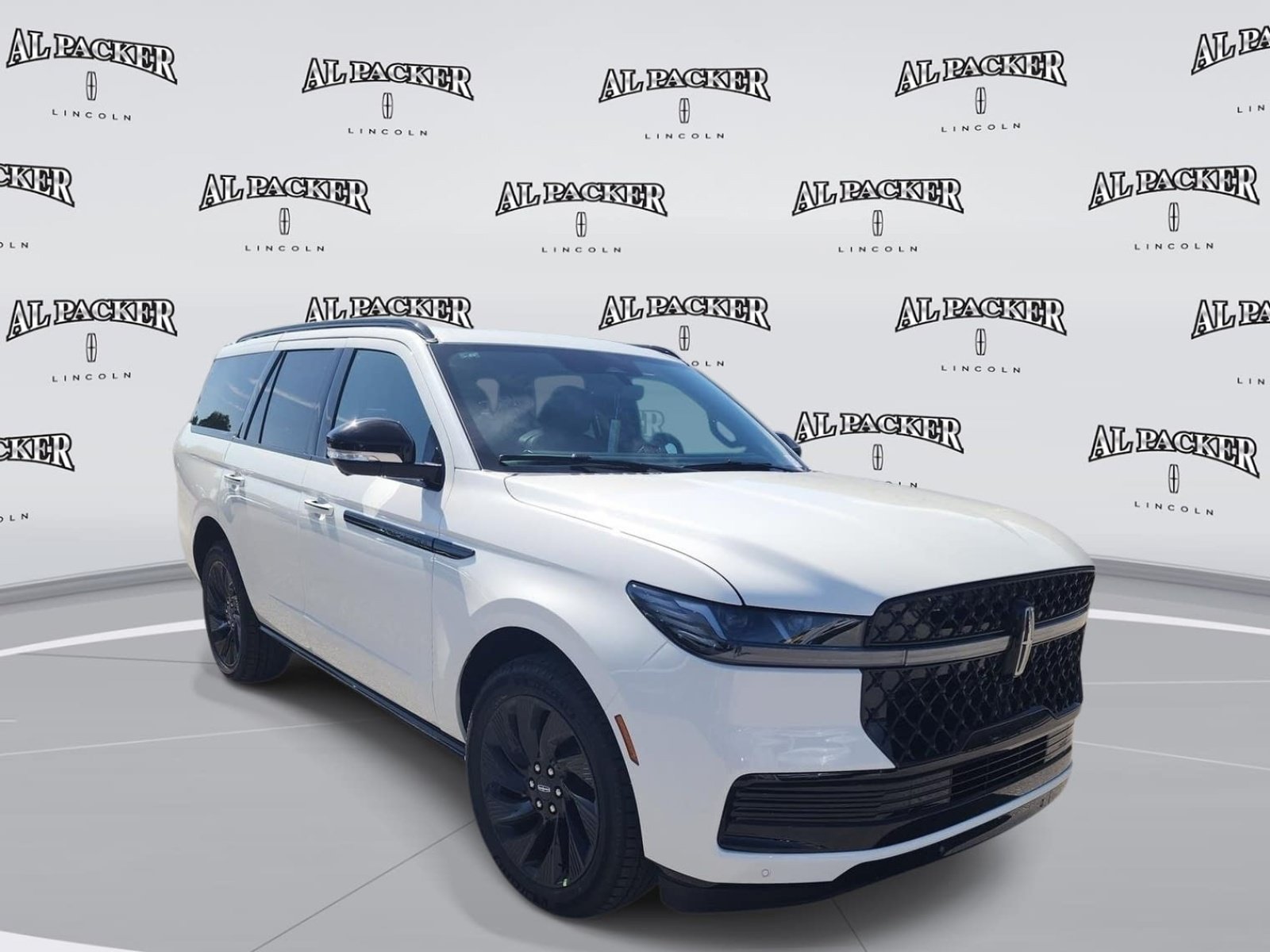 New 2027 Lincoln Navigator Reserve w/ Jet Appearance Package AWD/4WD image 7