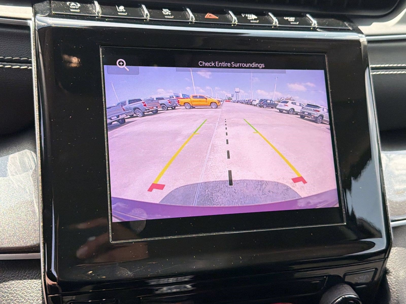 Used 2023 Jeep Grand Cherokee Laredo AWD/4WD image 18