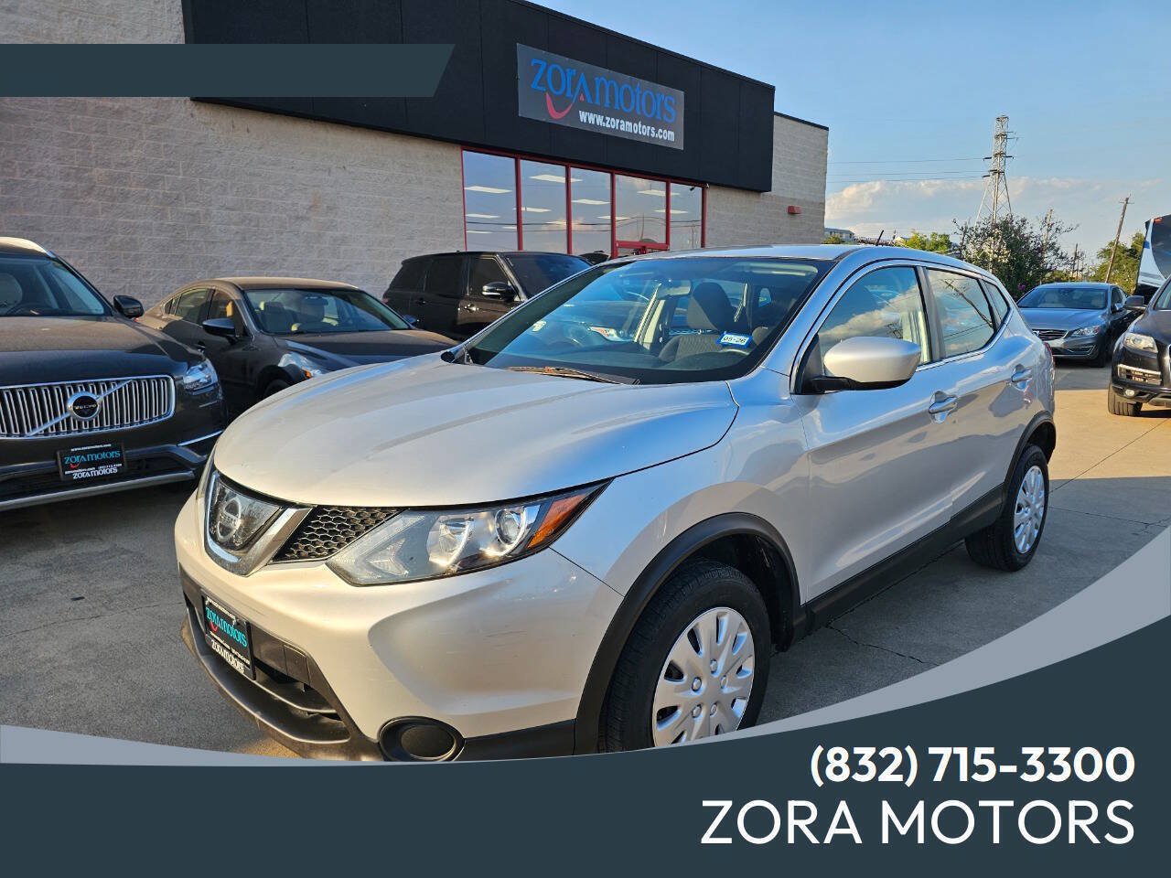 Used 2019 Nissan Rogue Sport S FWD image 1