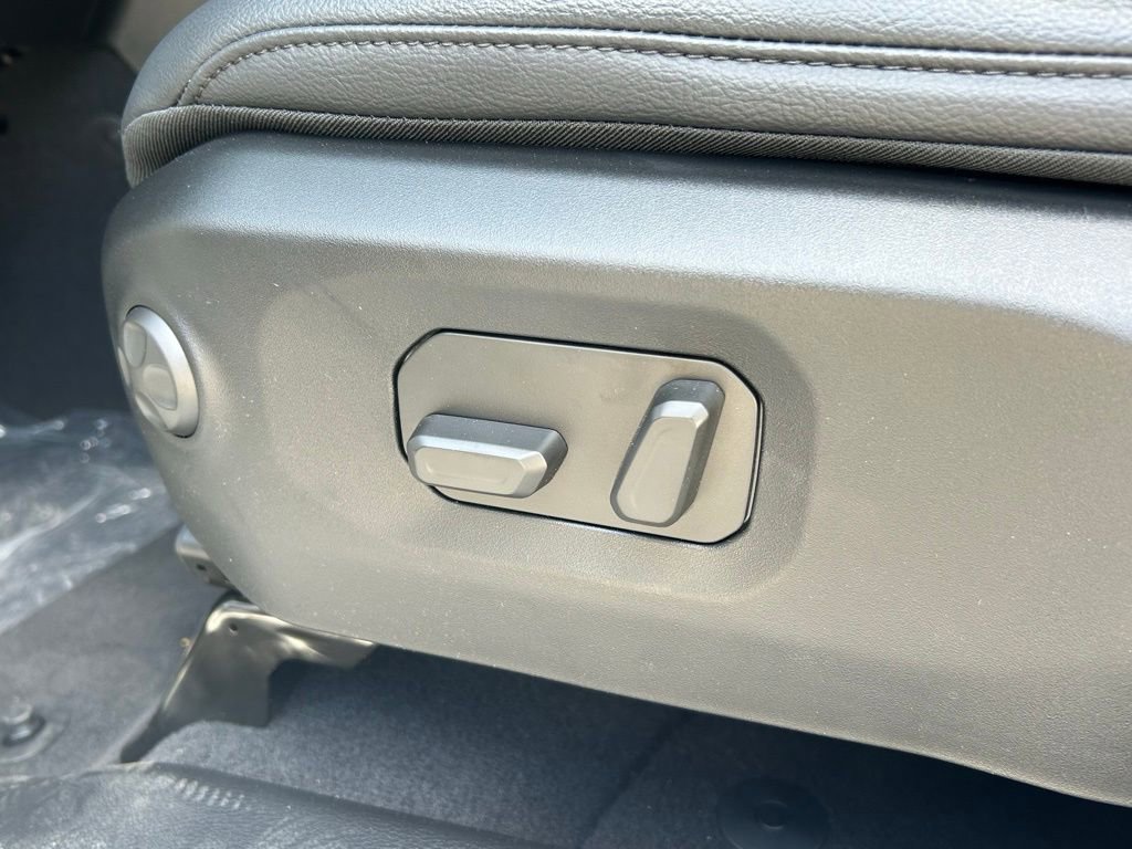 New 2025 Jeep Wrangler Sahara image 11