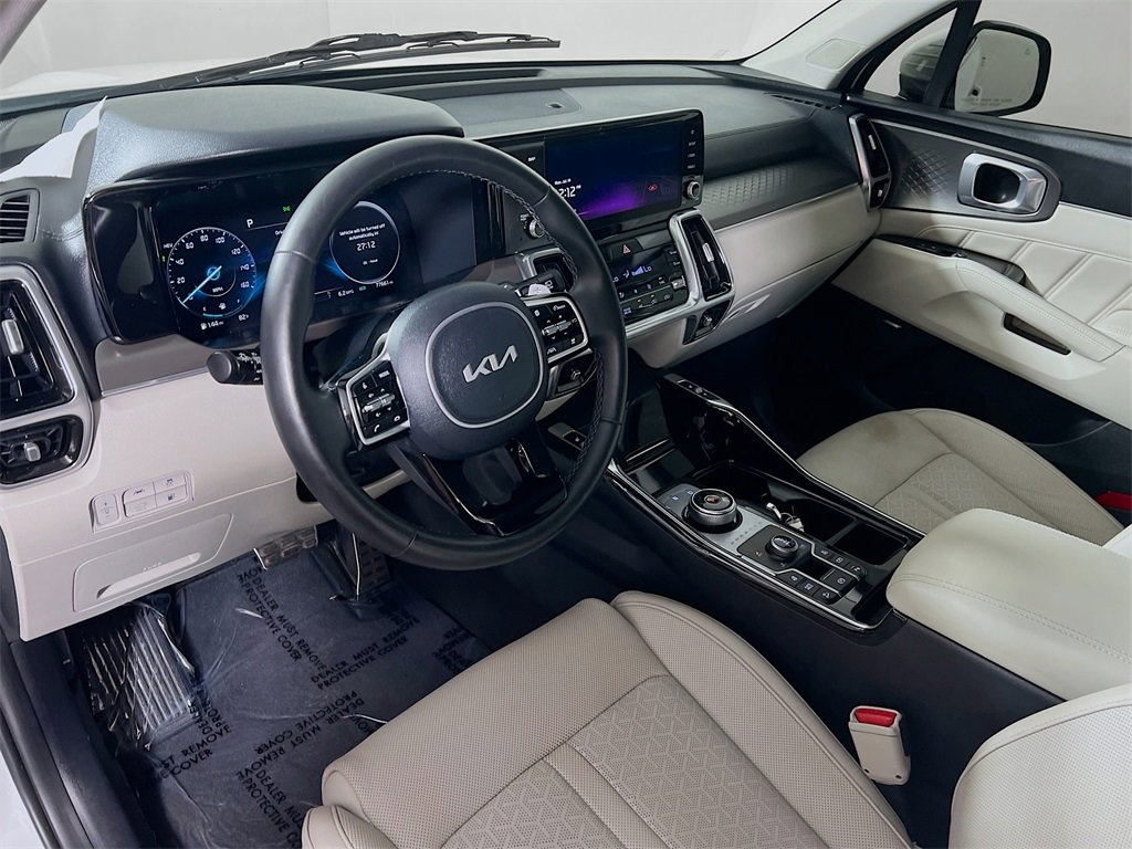 Used 2023 Kia Sorento SX Prestige image 10