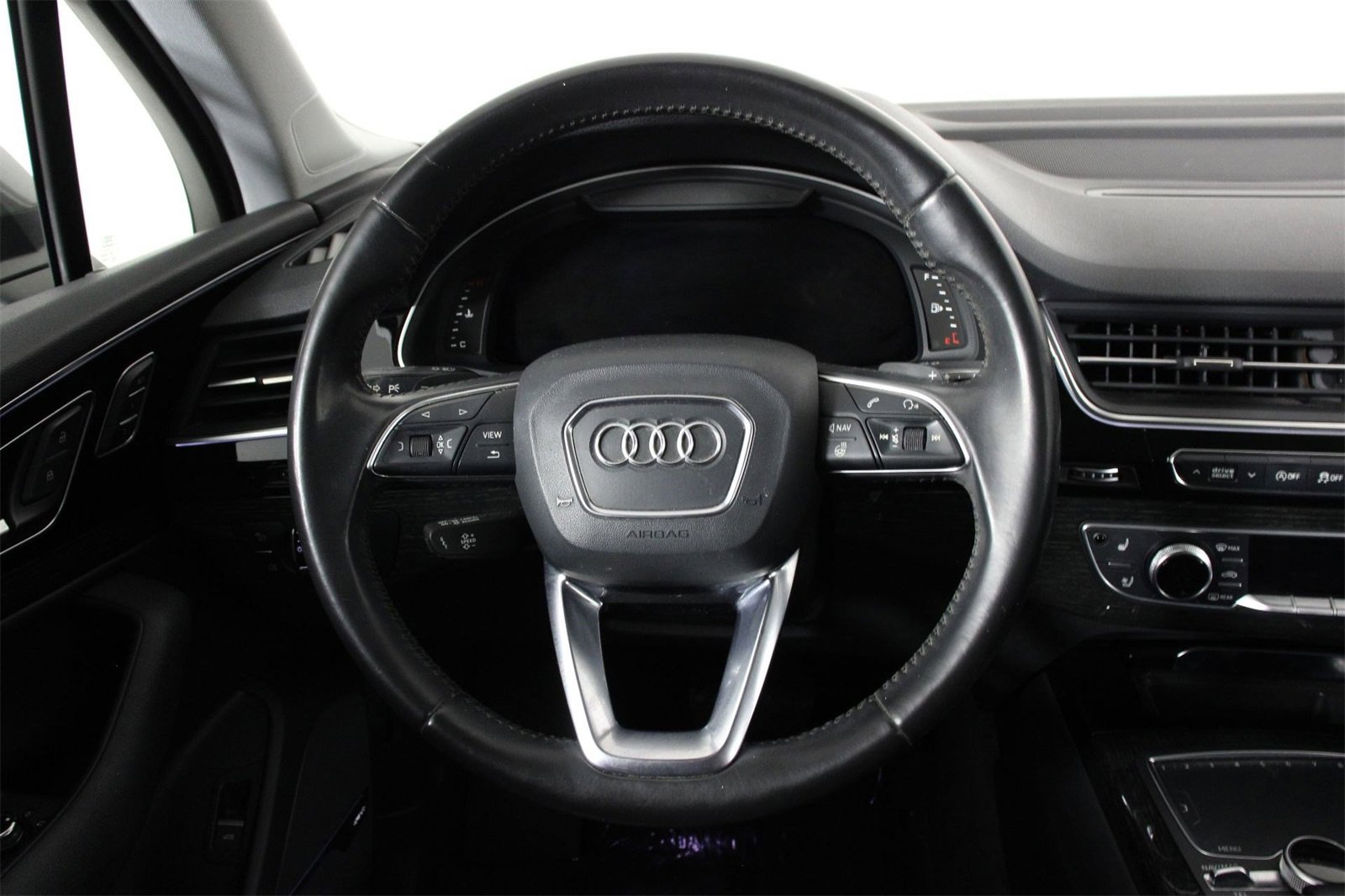 Used 2017 Audi Q7 3.0T Premium Plus image 12