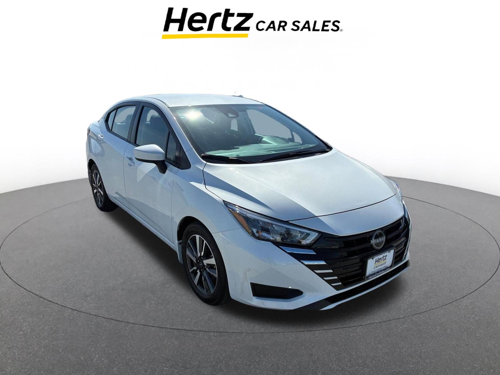 Used 2025 Nissan Versa SV w/ Trunk Package image 1