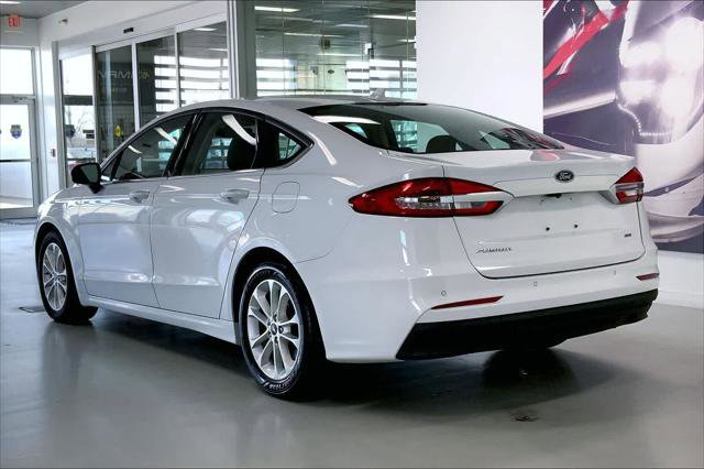 Used 2019 Ford Fusion SE FWD image 4