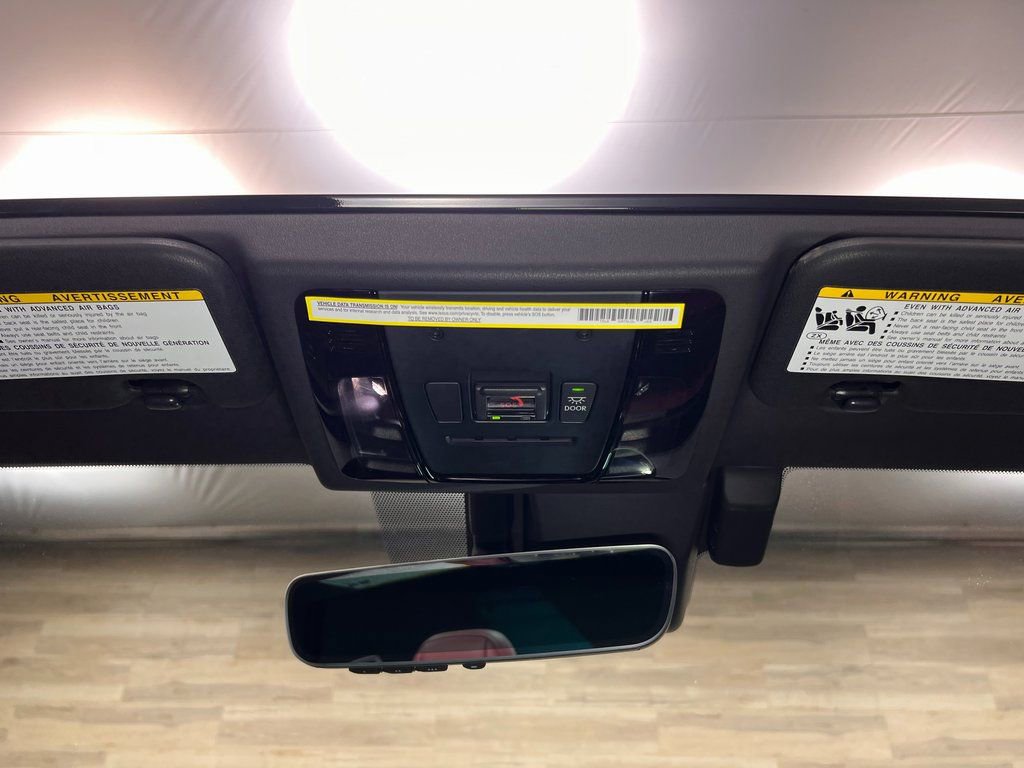 Used 2024 Lexus LC 500 Convertible image 16