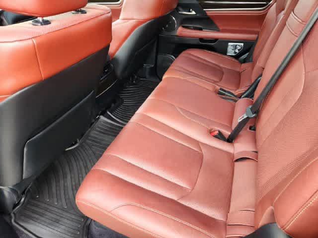 Used 2018 Lexus LX 570 4WD w/ Luxury Package image 12