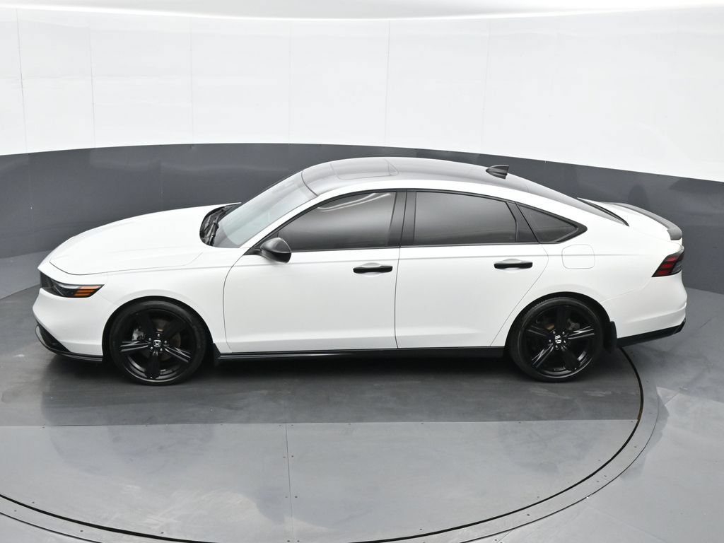 Used 2023 Honda Accord Sport image 18