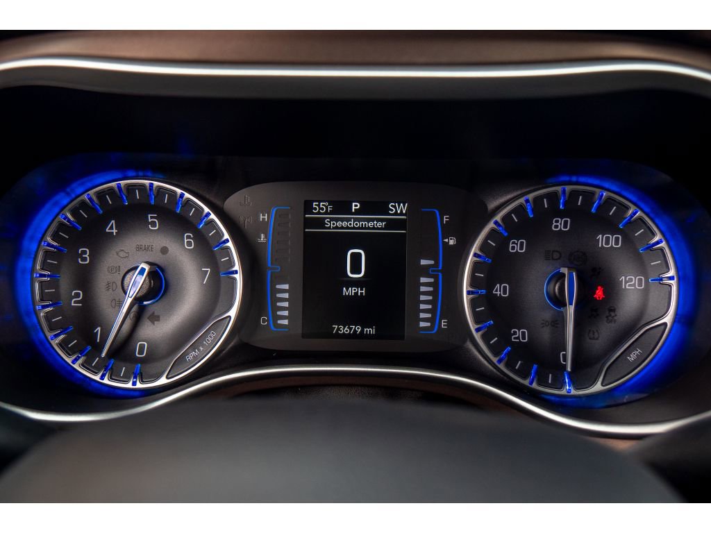 Used 2019 Chrysler Pacifica Touring-L image 22