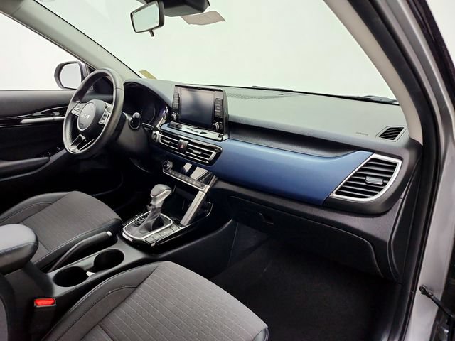 Used 2023 Kia Seltos S AWD/4WD image 17