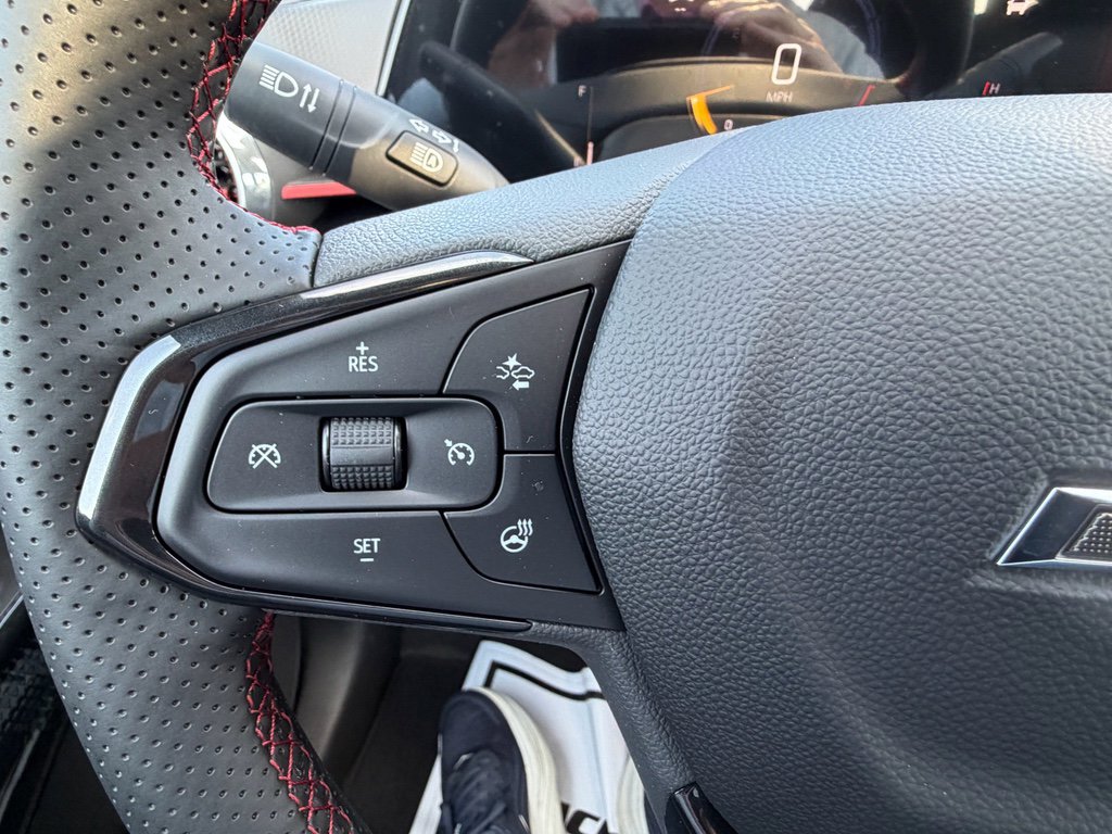 New 2026 Chevrolet Trax RS w/ Sunroof Package image 5